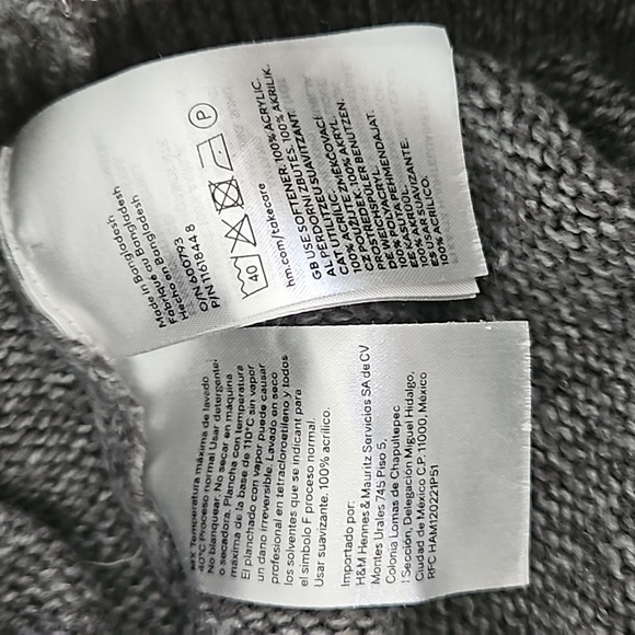 Nirvana sweater EUC Band Graphics - Picture 6 of 7